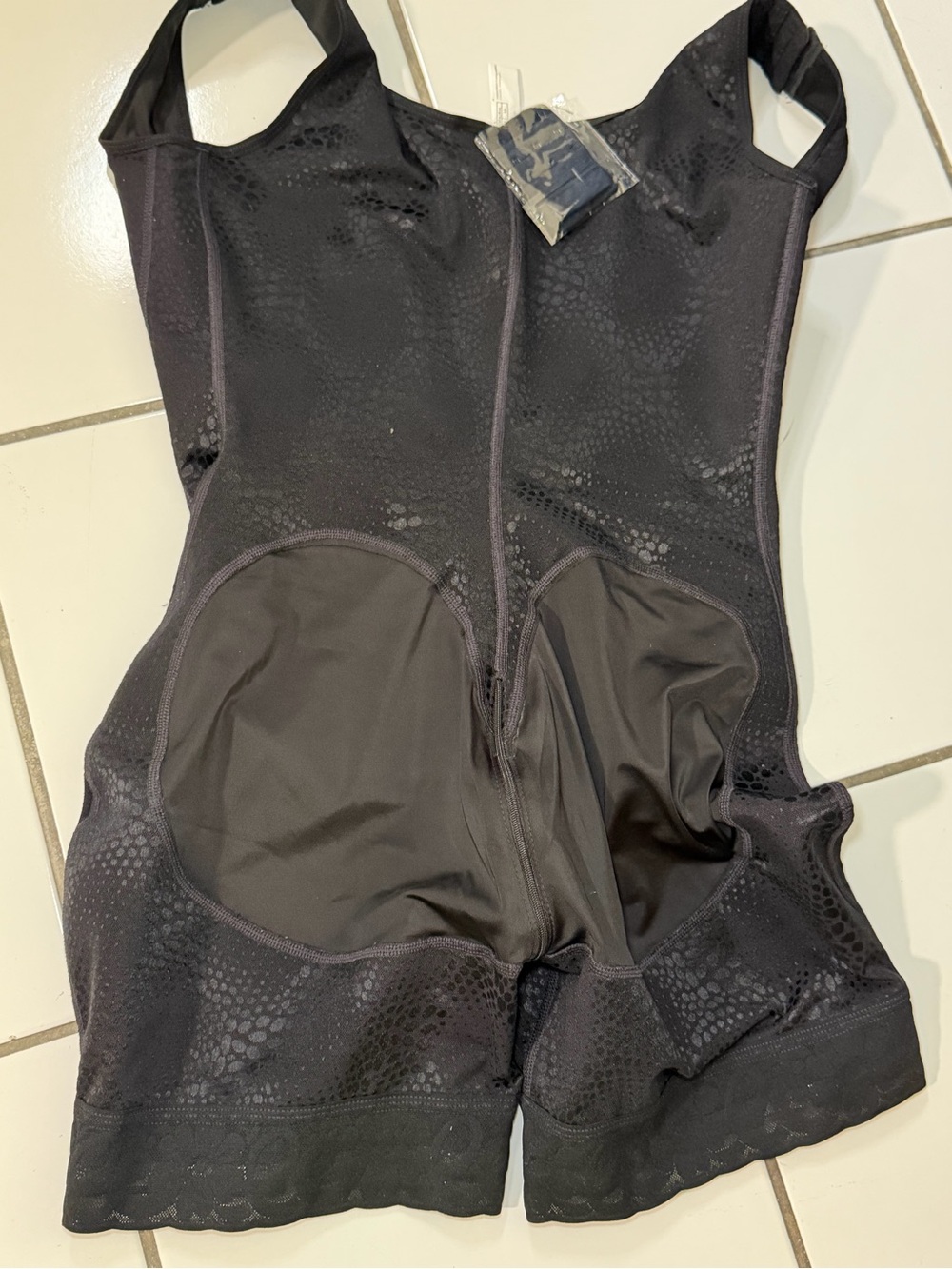 Black Lace-Trim Full Body Shaper Romper - Picture 7 of 10